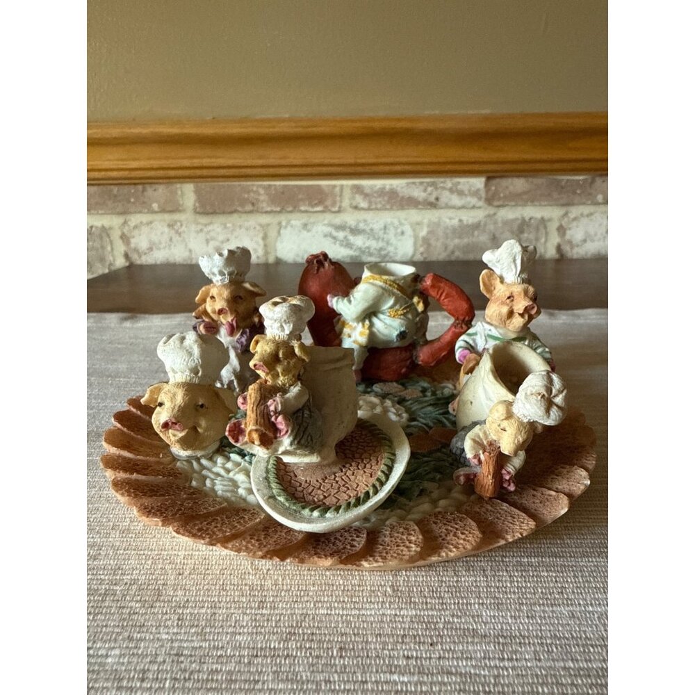 Mini Pigs Teenie Tiny Play Tea Set Doll House on Saucer